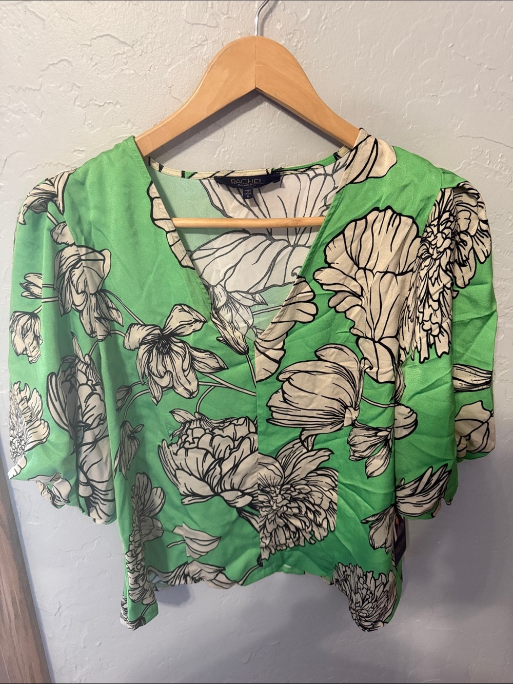 RACHEL Rachel Roy Green Floral V-Neck Flutter Blouse